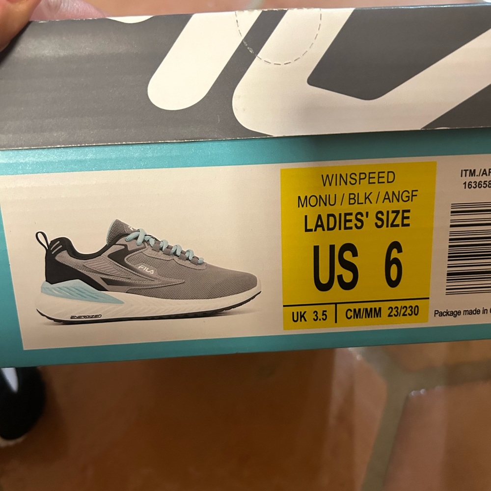 NWT Fila Winspeed Women's Running Shoes 6